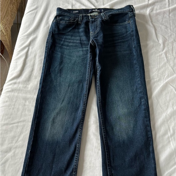 Hollister barely worn jeans size 26W 30L - Picture 4 of 5